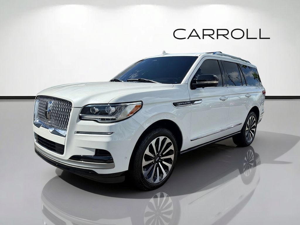 Used 2024 Lincoln Navigator Reserve AWD/4WD image 7