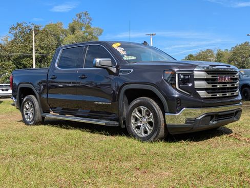 Used 2022 GMC Sierra 1500 SLE image 2