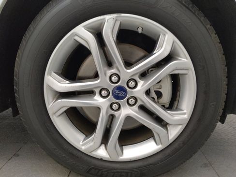 Used 2017 Ford Edge Titanium w/ Equipment Group 302A FWD image 31