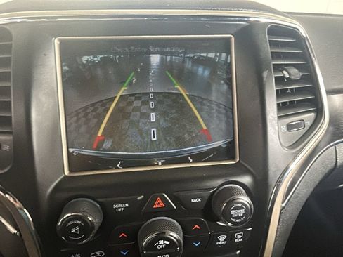 Used 2015 Jeep Grand Cherokee Limited w/ Trailer Tow Group IV AWD/4WD image 21