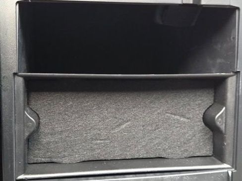 Used 2023 Ford Explorer XLT image 38