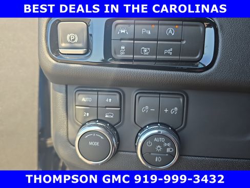 New 2026 GMC Yukon Denali w/ Sun & Power Step Package AWD/4WD image 30