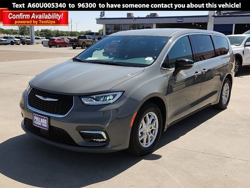 Used 2025 Chrysler Pacifica Select FWD image 1