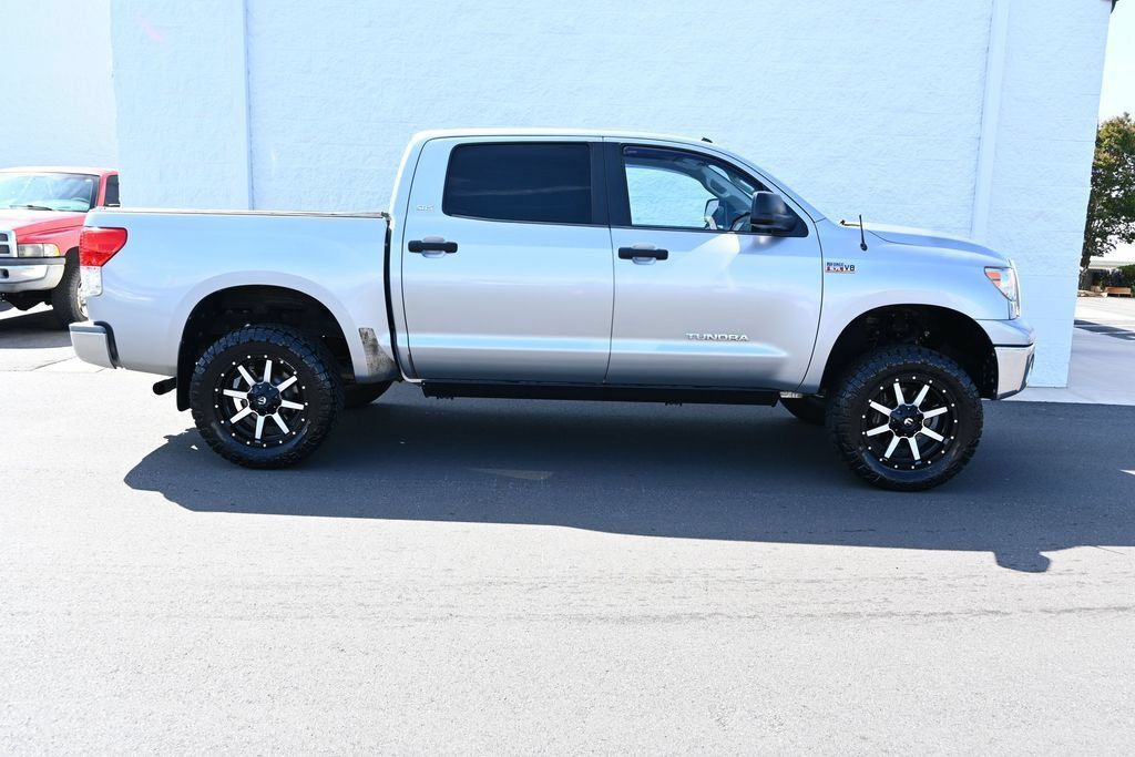 Used 2013 Toyota Tundra 2WD CrewMax w/ SR5 Pkg image 7