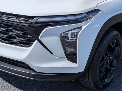 New 2026 Chevrolet Trax LT image 9