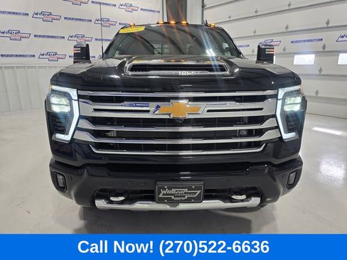 Used 2025 Chevrolet Silverado 3500 High Country w/ High Country Premium Package AWD/4WD image 15