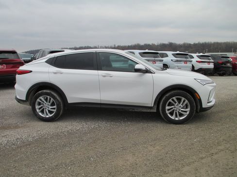 New 2026 Buick Envista Preferred w/ Convenience I Package image 3