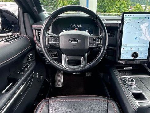 Certified 2022 Ford Expedition Limited RWD image 5