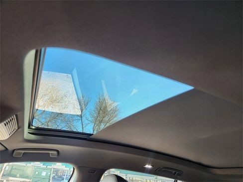 New 2026 Volkswagen Tiguan SE R-Line image 14