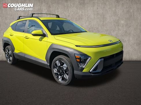 Certified 2025 Hyundai Kona SEL AWD/4WD image 1
