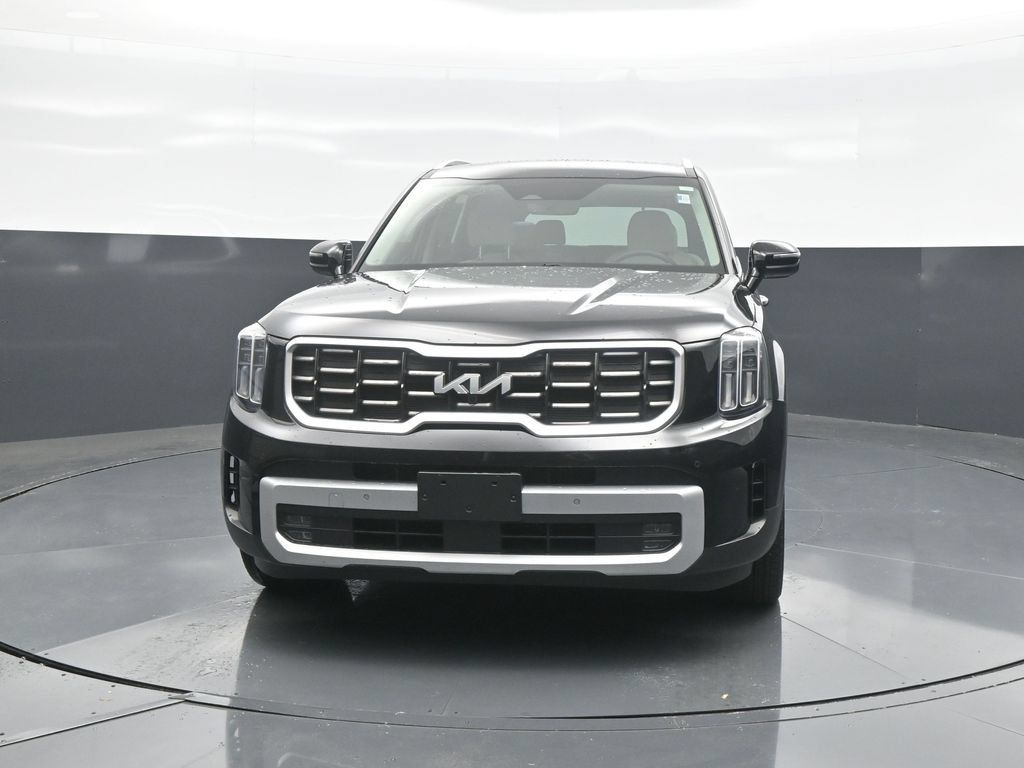 Used 2025 Kia Telluride SX w/ SX Captain's Chair Package AWD/4WD image 2