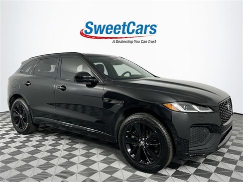 Used 2025 Jaguar F-PACE R-Dynamic S image 1