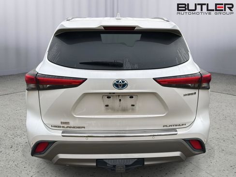 Used 2022 Toyota Highlander Platinum image 6