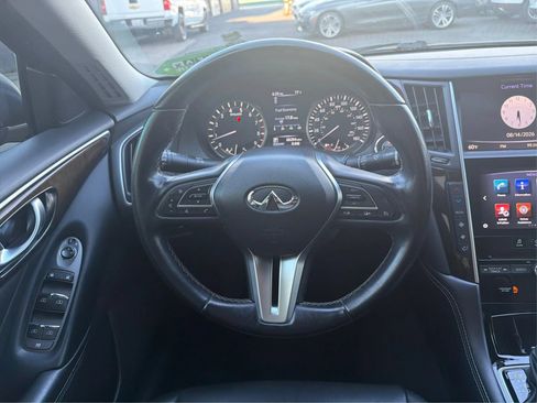 Used 2019 INFINITI Q50 Luxe RWD image 17