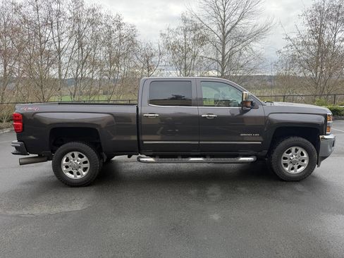Used 2015 Chevrolet Silverado 2500 LTZ w/ Duramax Plus Package image 4