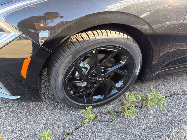 New 2027 Kia K5 GT-Line FWD image 4