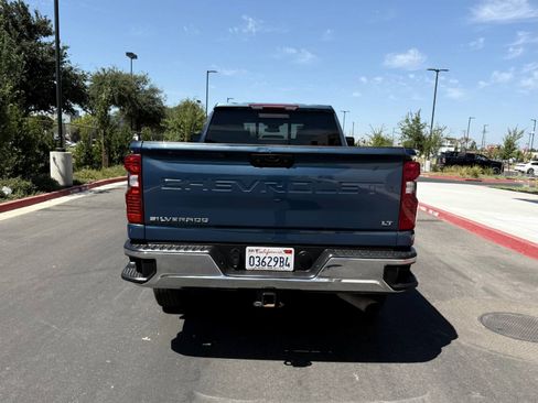 Used 2024 Chevrolet Silverado 2500 LT w/ Convenience Package AWD/4WD image 9