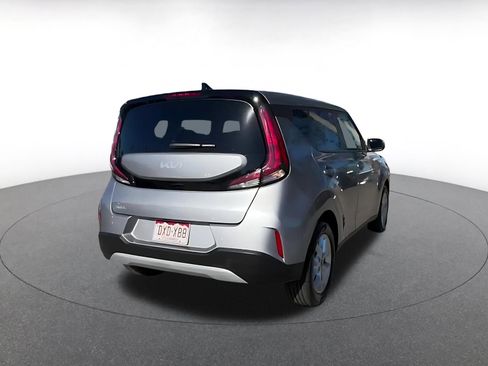 Used 2025 Kia Soul LX w/ LX Technology Package image 14