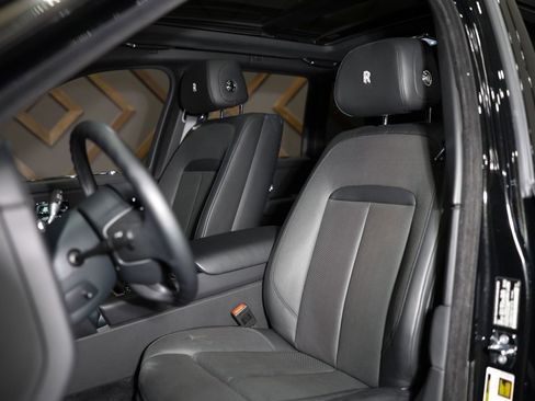 Used 2019 Rolls-Royce Cullinan image 6