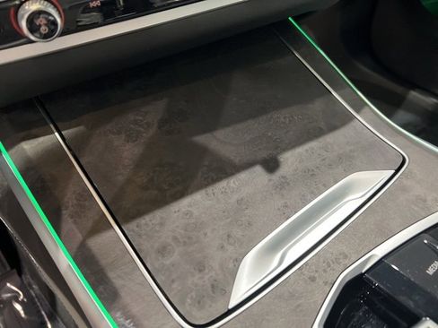 Used 2023 BMW X7 xDrive40i w/ Premium Package image 24