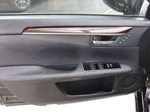 Used 2016 Lexus ES 350 FWD image 21