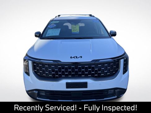 Used 2025 Kia Carnival SX Prestige image 3