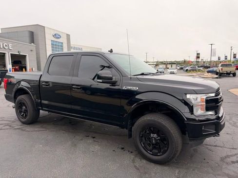 Used 2018 Ford F150 Lariat w/ Equipment Group 502A Luxury AWD/4WD image 2