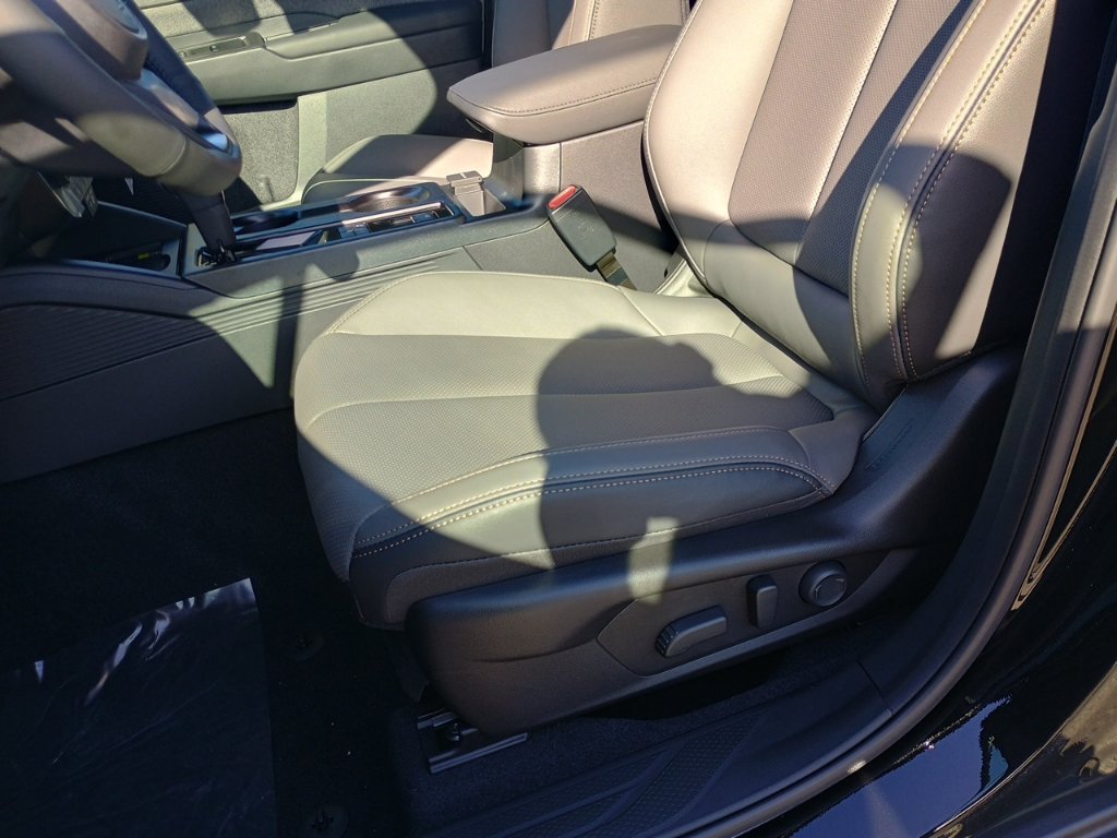New 2026 Subaru Outback Limited AWD/4WD image 10