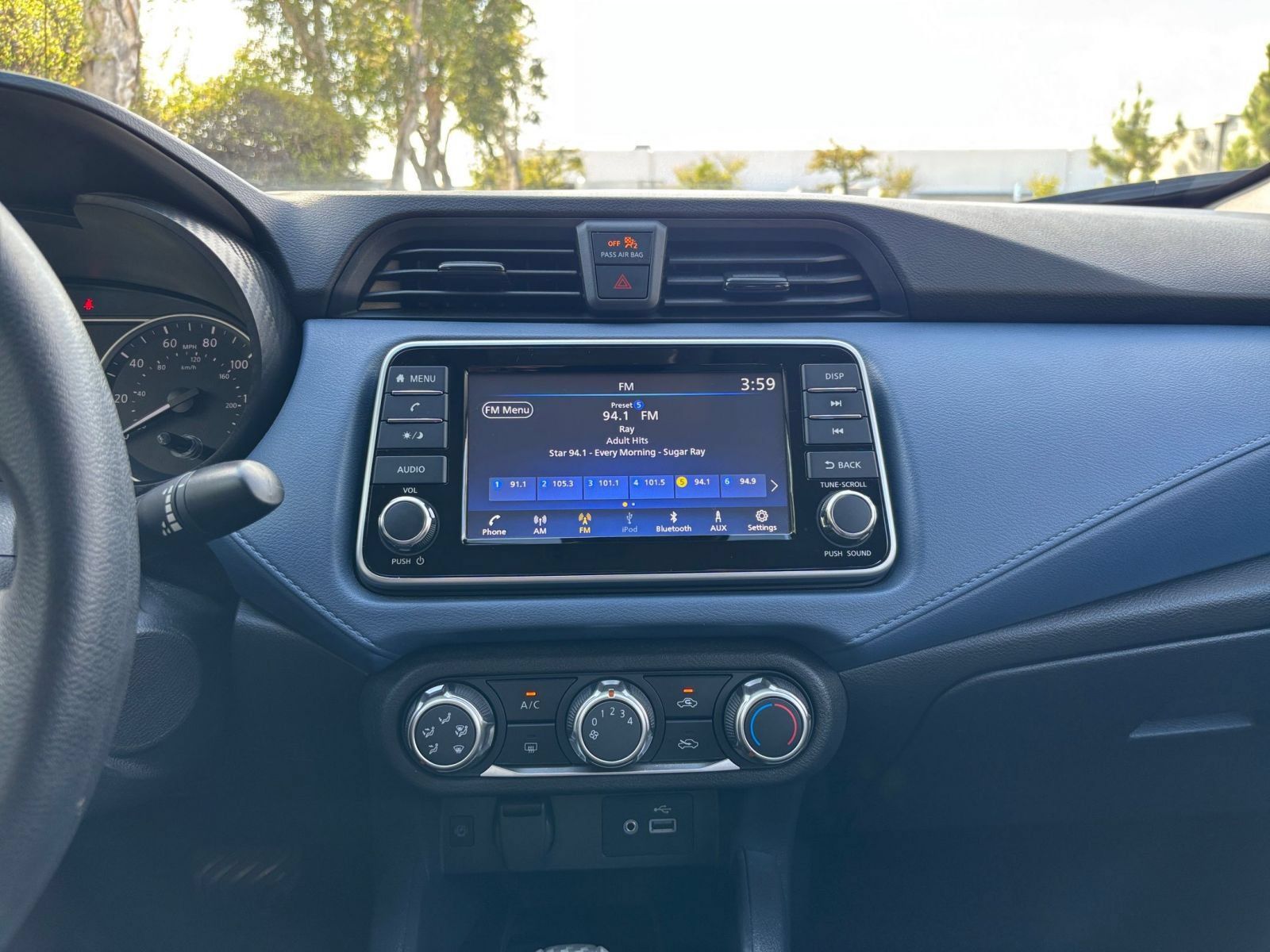 Used 2025 Nissan Versa SV FWD image 16