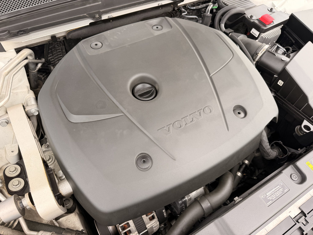 Used 2020 Volvo V60 T5 Momentum FWD image 29