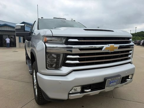 Used 2021 Chevrolet Silverado 2500 High Country w/ Z71 Off-Road Package AWD/4WD image 33