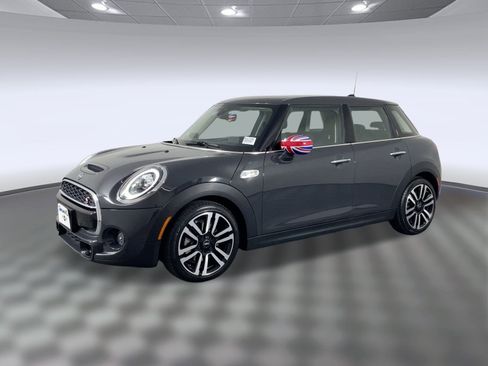 Used 2020 MINI Cooper S w/ Signature Upholstery Package image 1