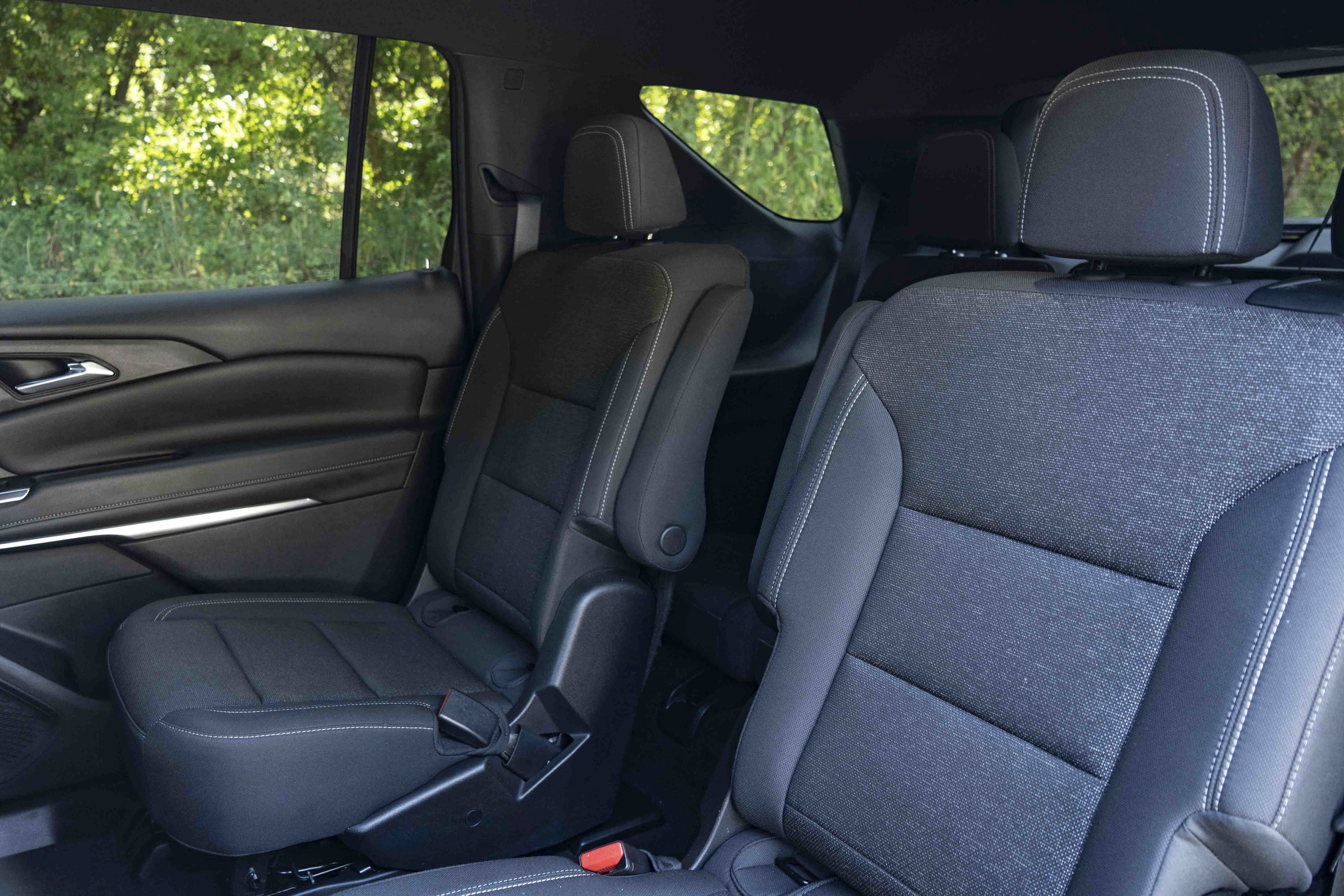Used 2026 Chevrolet Traverse LT w/ Driver Confidence Package FWD image 18