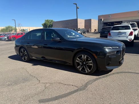 Used 2023 BMW 740i RWD image 3