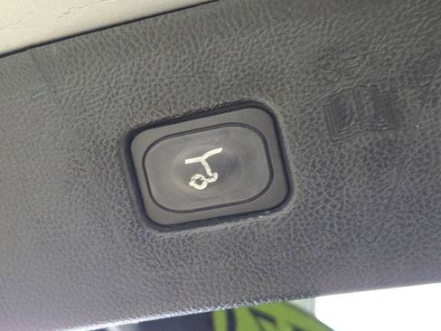 Used 2021 Ford Edge ST-Line AWD/4WD image 14