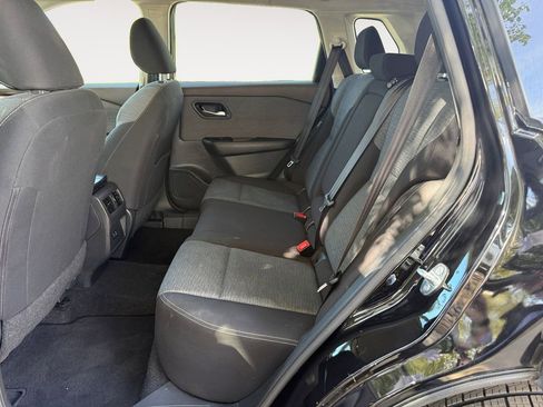 Used 2023 Nissan Rogue SV image 13