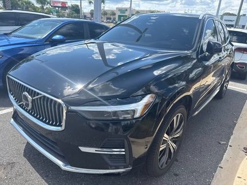 Used 2022 Volvo XC60 B5 Inscription w/ Advanced Package FWD image 3