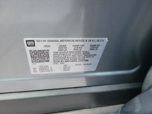 Used 2024 GMC Terrain SLE w/ Driver Convenience Package FWD image 30
