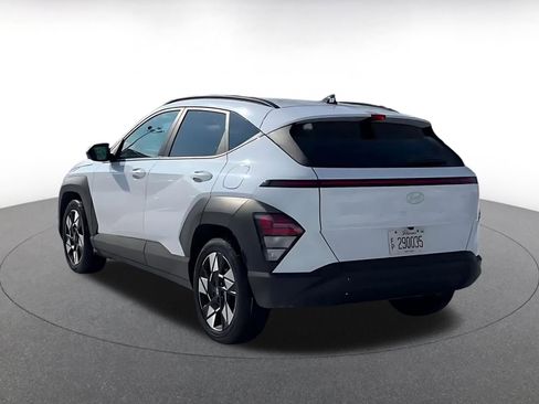 Used 2025 Hyundai Kona SEL image 11