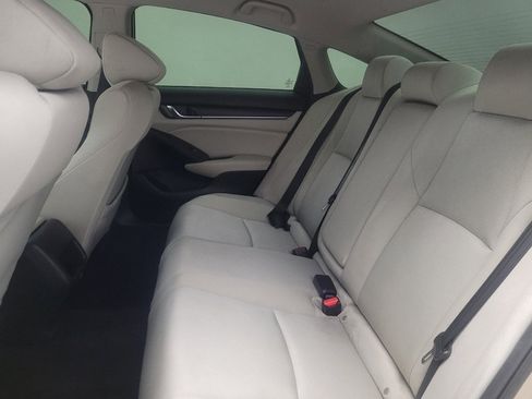 Used 2019 Honda Accord LX image 18