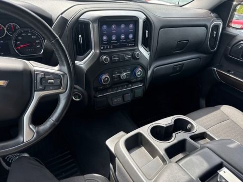 Used 2021 Chevrolet Silverado 1500 LT image 15