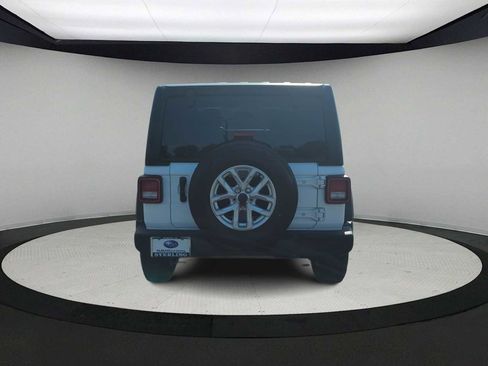 Used 2023 Jeep Wrangler Sport S image 7