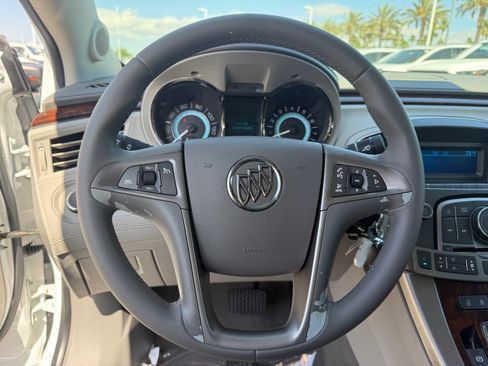 Used 2010 Buick LaCrosse CX FWD image 13