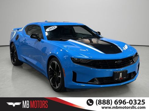 Used 2022 Chevrolet Camaro LT RWD image 6