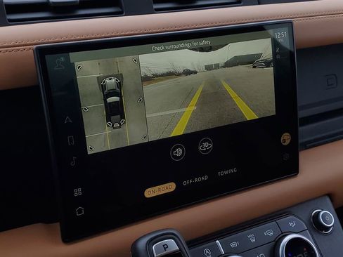 Used 2024 Land Rover Defender 110 Carpathian Edition image 23