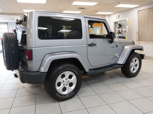 Used 2014 Jeep Wrangler Sahara w/ Connectivity Group AWD/4WD image 10