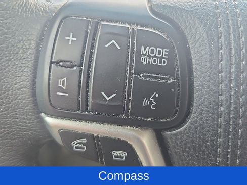 Used 2017 Toyota Sienna XLE w/ XLE Navigation Package FWD image 15