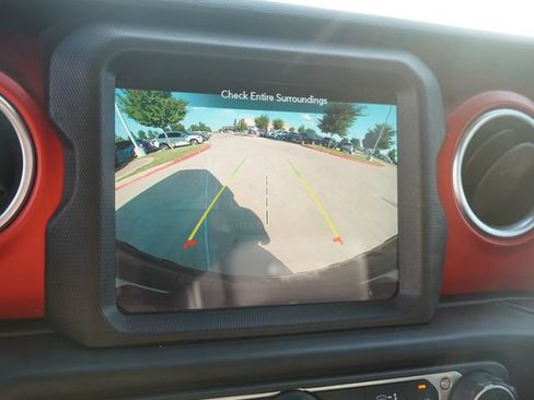 Used 2021 Jeep Wrangler Unlimited Rubicon AWD/4WD image 22