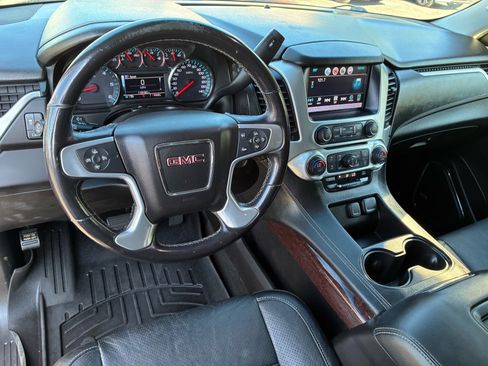 Used 2018 GMC Yukon SLE w/ Convenience Package RWD image 12