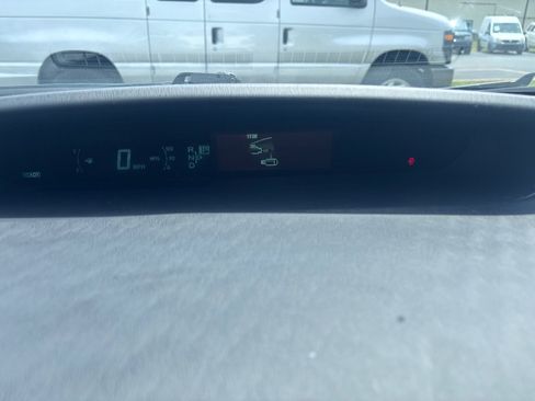 Used 2012 Toyota Prius Five FWD image 15